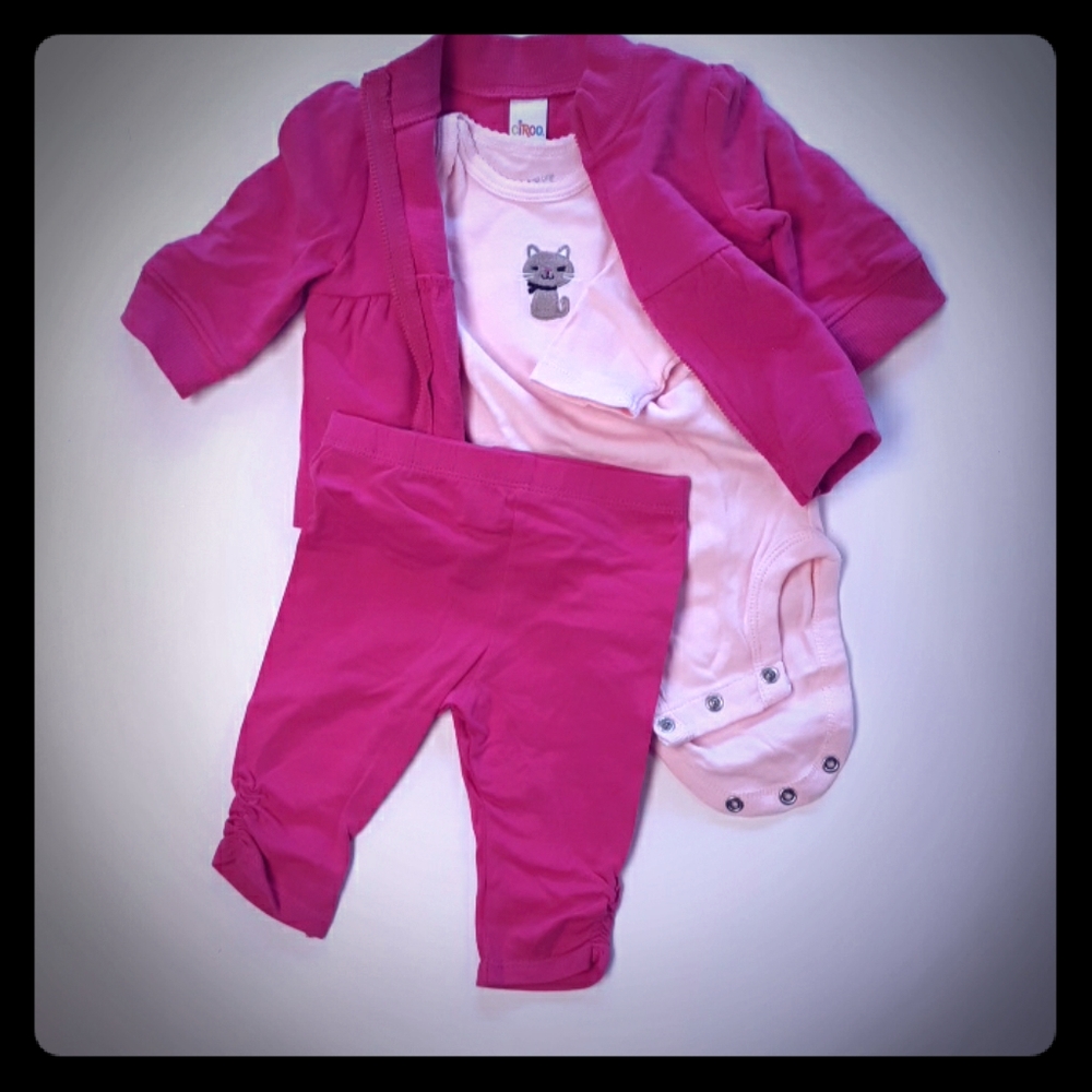 3 month sweat zip with pants and onesie. New. Neve